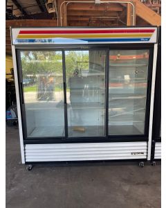 True GDM-69 3 Glass Slide Door Cooler Merchandiser